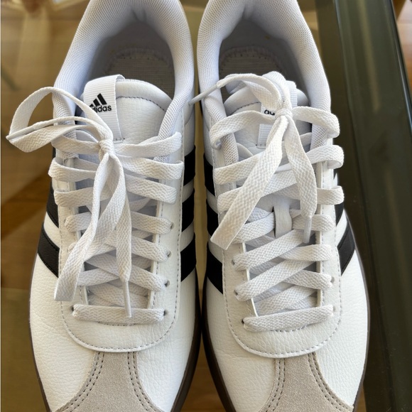 Adidas VL Court 3.0 Sneakers size 8.5, White, Black, and Gray - Picture 2 of 3